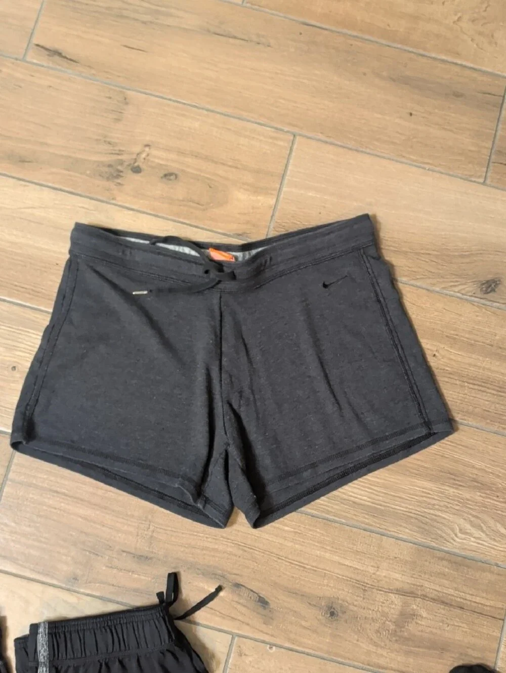 Bundle Of Four Pairs Of Small Nike Under Armor And Champion Brand Soft Shorts